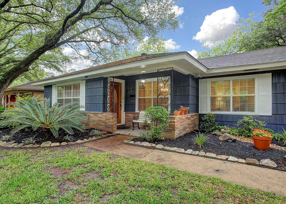 1st image of 1010 Grovewood Ln