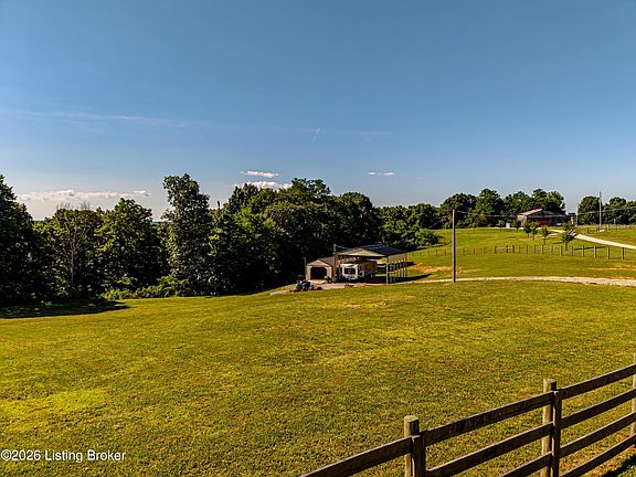 2nd image of 1307 Starks Ln
