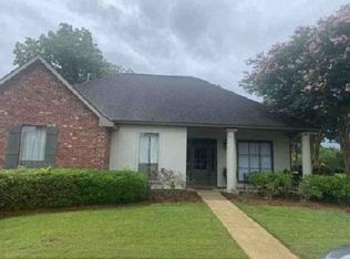 16816 Highland Club Ave, Baton Rouge, LA 70817