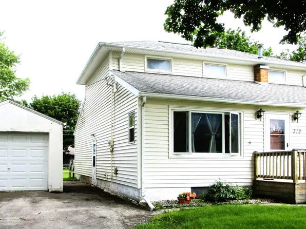 312 Indiana Ave, Iowa Falls, IA 50126
