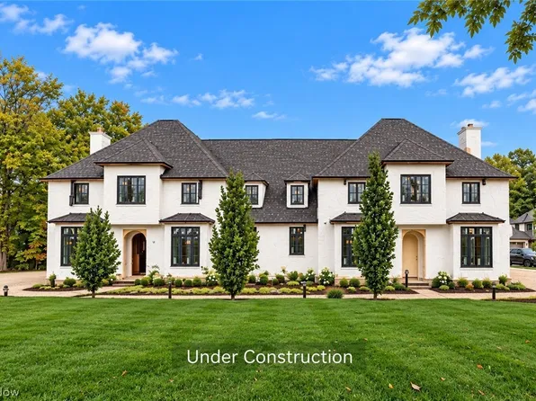 106 Woodridge Ln, Moreland Hills, OH 44022