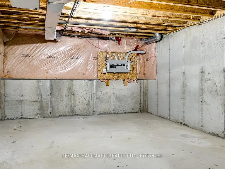 33 Tomabrook Cres — Photo 27