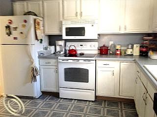5th image of 104 Maplewood Ct
