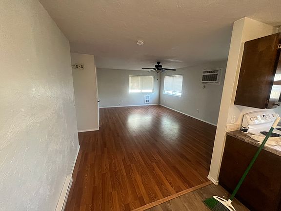 3rd image of 618 Berkshire St #618