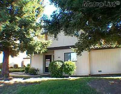 6806 Calvine Rd photo 1