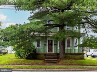 1200 4th Ave, Lester, PA 19029