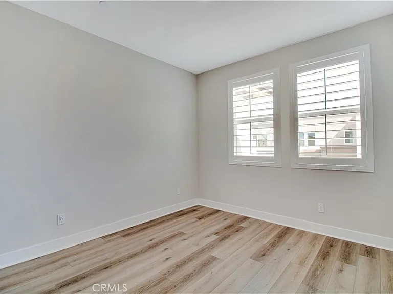 27031 California Ct — Photo 23