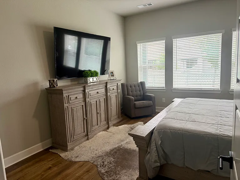 2413 Stella Ln — Photo 35