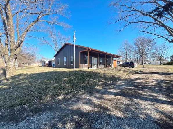 403 S Grant St, Wheeling, MO 64688