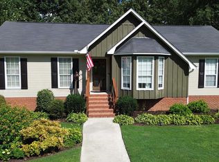 9013 Sparks Dr, Warrior, AL 35180