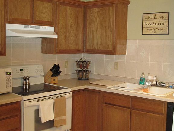 2nd image of 235 W Aspen Dr Unit 5