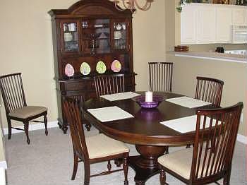 4th image of 705 Heath Pl