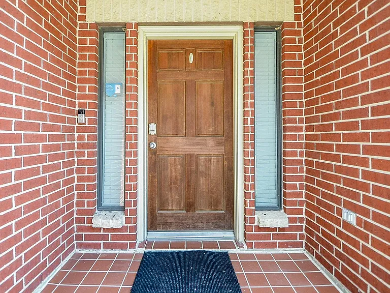 3413 Rolgom Place Ct — Photo 2