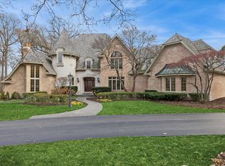 2041 Tremont Ct, Libertyville, IL 60048