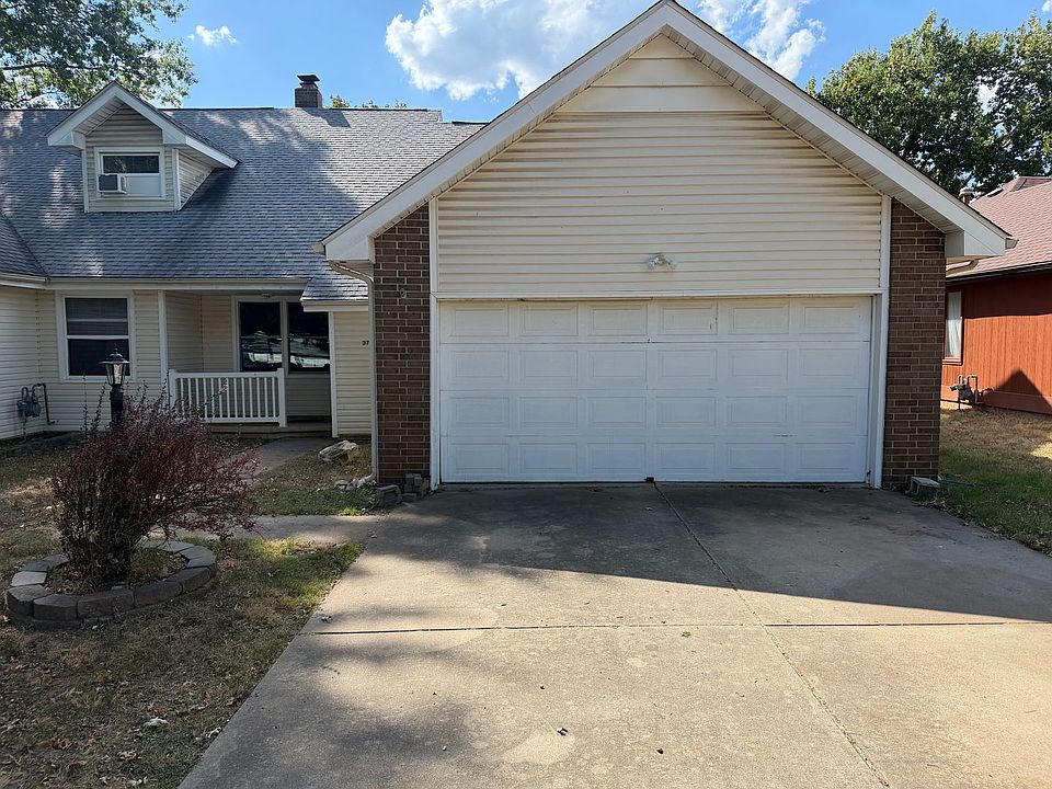 1st image of 3735 N Pickwick Ave
