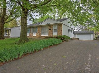 2064 N Evandale Dr, Decatur, IL 62526