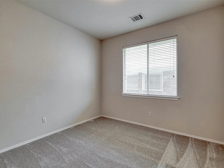 2310 Kristen Ln — Photo 21