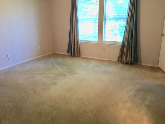 4th image of 1583 Brookstone Dr