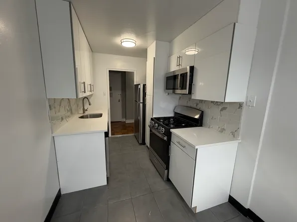 (undisclosed Address), Fresh Meadows, NY 11365