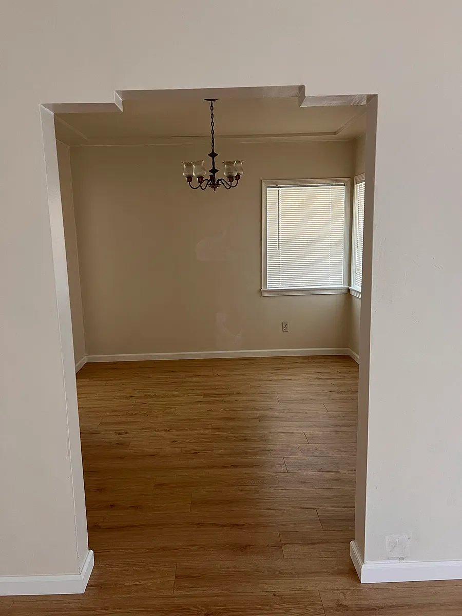 Building Photo - 5964 Gifford Ave #A