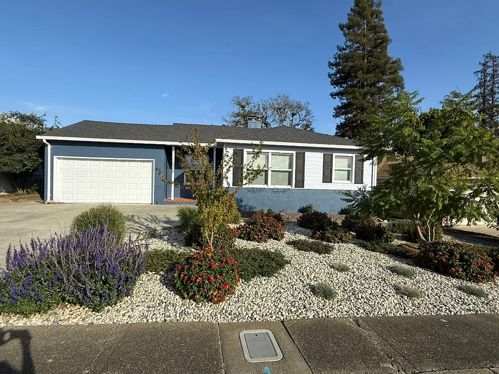2 bed, 1060 sqft, $2,950 — Photo 3