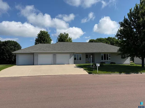 308 E Wagner St, Marion, SD 57043