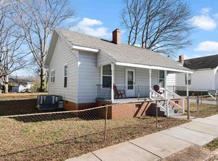 802 N Sloan St, Clinton, SC 29325