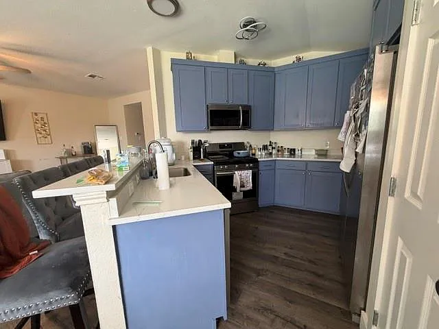 3 bed, 2.0 bath, 1345 sqft, $1,800 — Photo 4