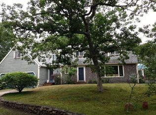 12 Beetle Swamp Rd, Edgartown, MA 02539