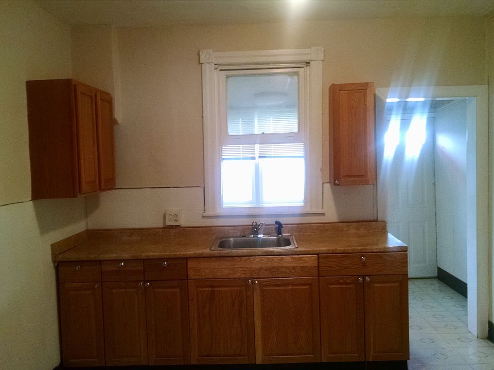 1st image of 1303 E Carey St