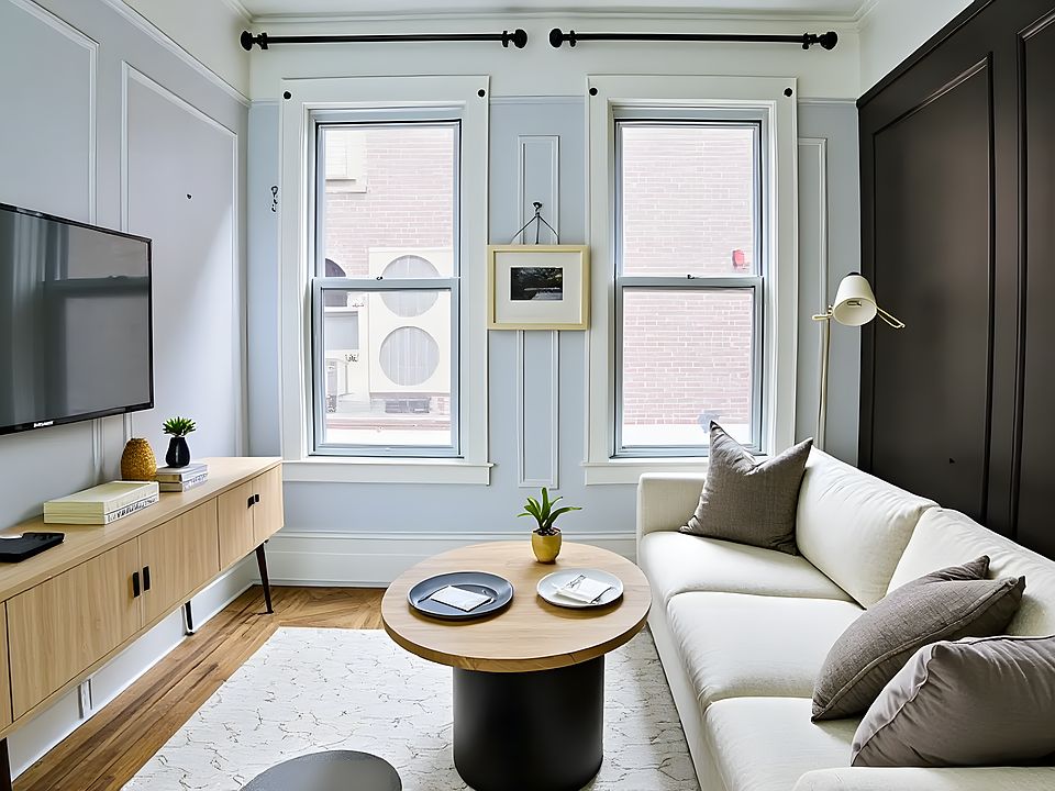 1st image of 2818 41st Ave #2F
