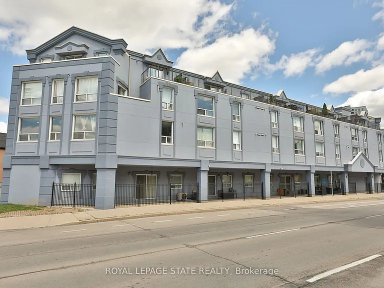 400 York Blvd #208 — Photo 2
