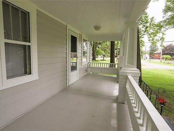 4th image of 1813 Wetmore St