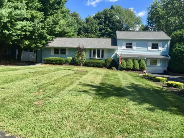 2 Nob Cir #2, Newburgh, NY 12550