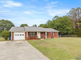 2000 Solitude Ave, Albertville, AL 35950