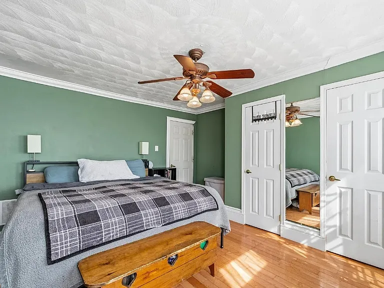 1507 Pine St — Photo 6