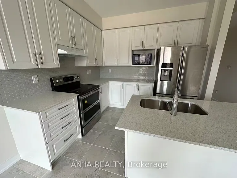 65 Mikayla Ln — Photo 2
