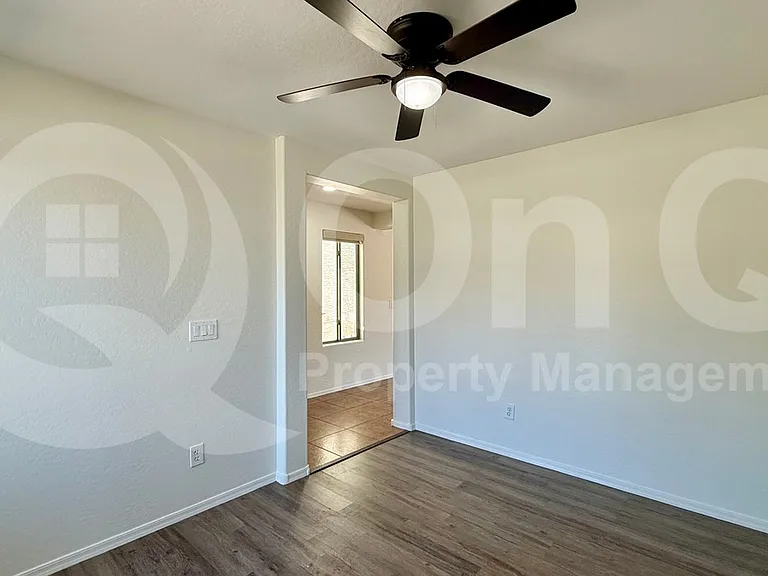 5731 W Beth Dr — Photo 18