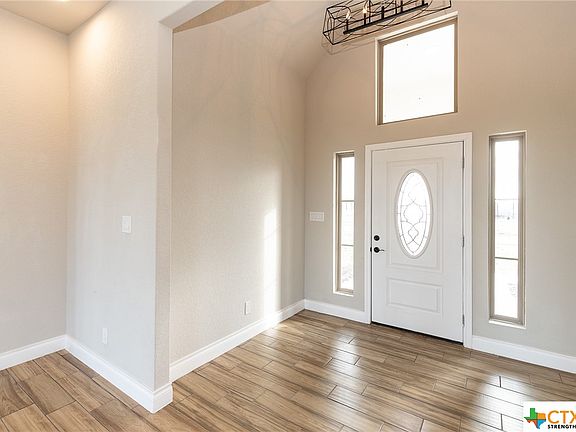 5th image of 149 Flor Del Sol St