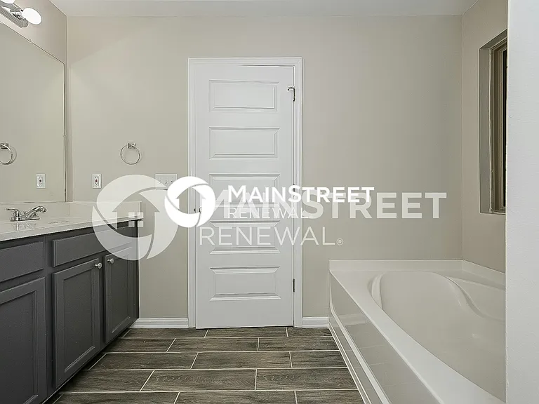 Primary Main Bathroom