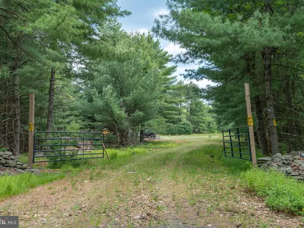 0 Cummins Hill Rd, Milford, PA 18337