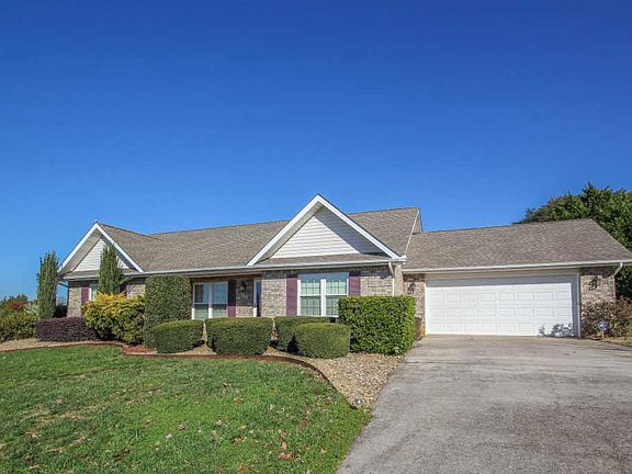 3rd image of 1309 Chesty Puller Cir