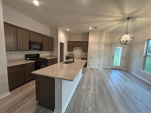 3rd image of 311 Jacey Dr