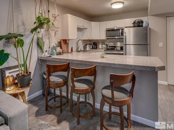 2555 Clear Acre Ln APT 93, Reno, NV 89512