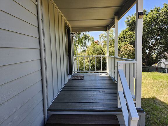 3rd image of 26141 Parkside Dr