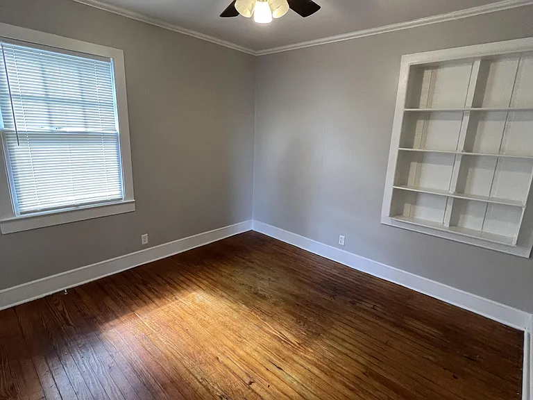 2408 Stanton St — Photo 5