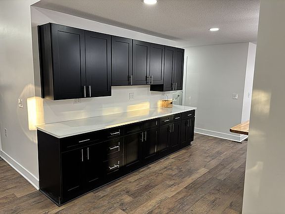 3rd image of 10001 SW State Route Z