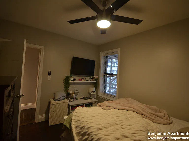 60 Florida St #1 — Photo 17