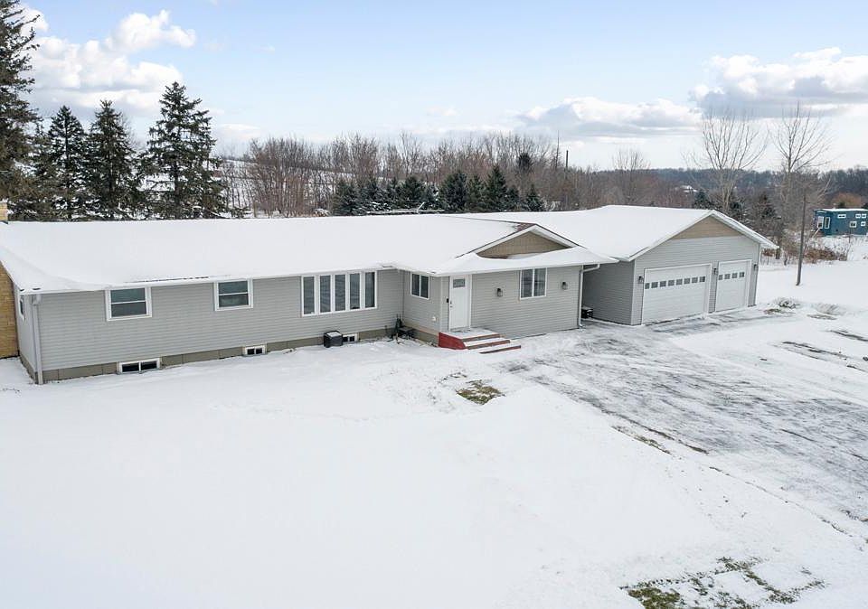 1st image of 14835 Falk Ave