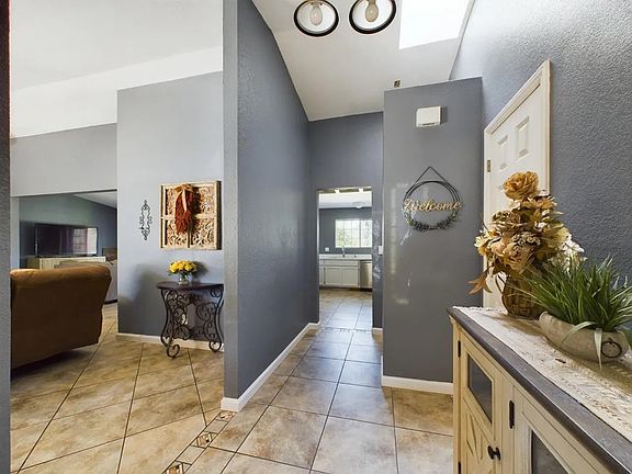 3rd image of 29067 Acorn Ct